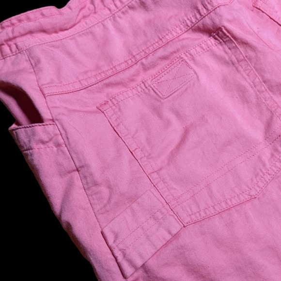 Newport News Jeanology Collection Bright Pink Ladies Size 4 Lightweight Shorts - Picture 2 of 12